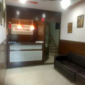 Oyo 10377 Tango Economy hotel